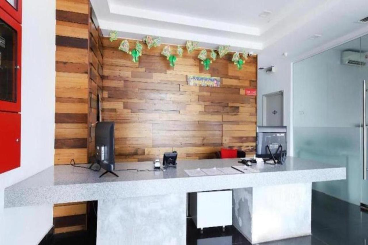Iris Hotel Kajang Exterior foto